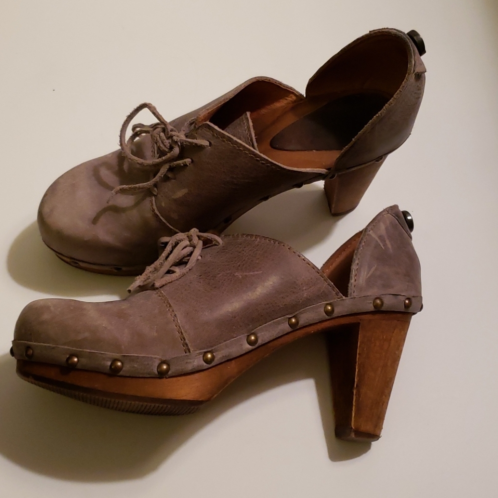 Sanita high heel clogs size 37